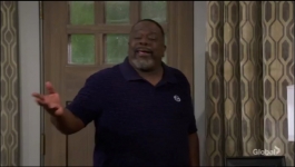 The Neighborhood - Season 07 Episode 01